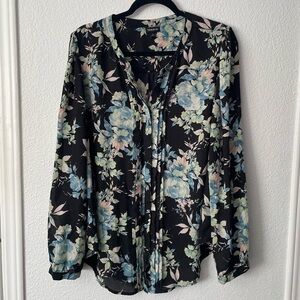 🌈3/$13 Torrid🌈 Torrid Black Floral Blouse with Blue and Green Accents